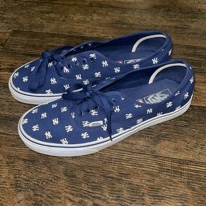 MLB New York Yankees Vans Size 11